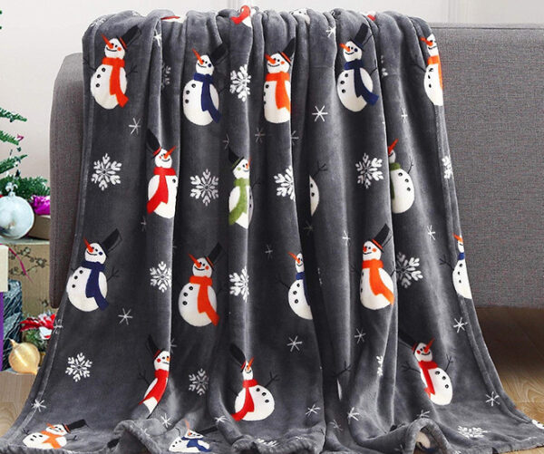 WinterWonder Blanket - Image 3